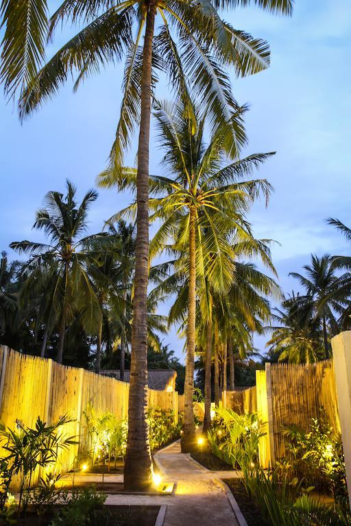 Sunset Palms Resort Τζίλι Τραγουανγκάν Εξωτερικό φωτογραφία